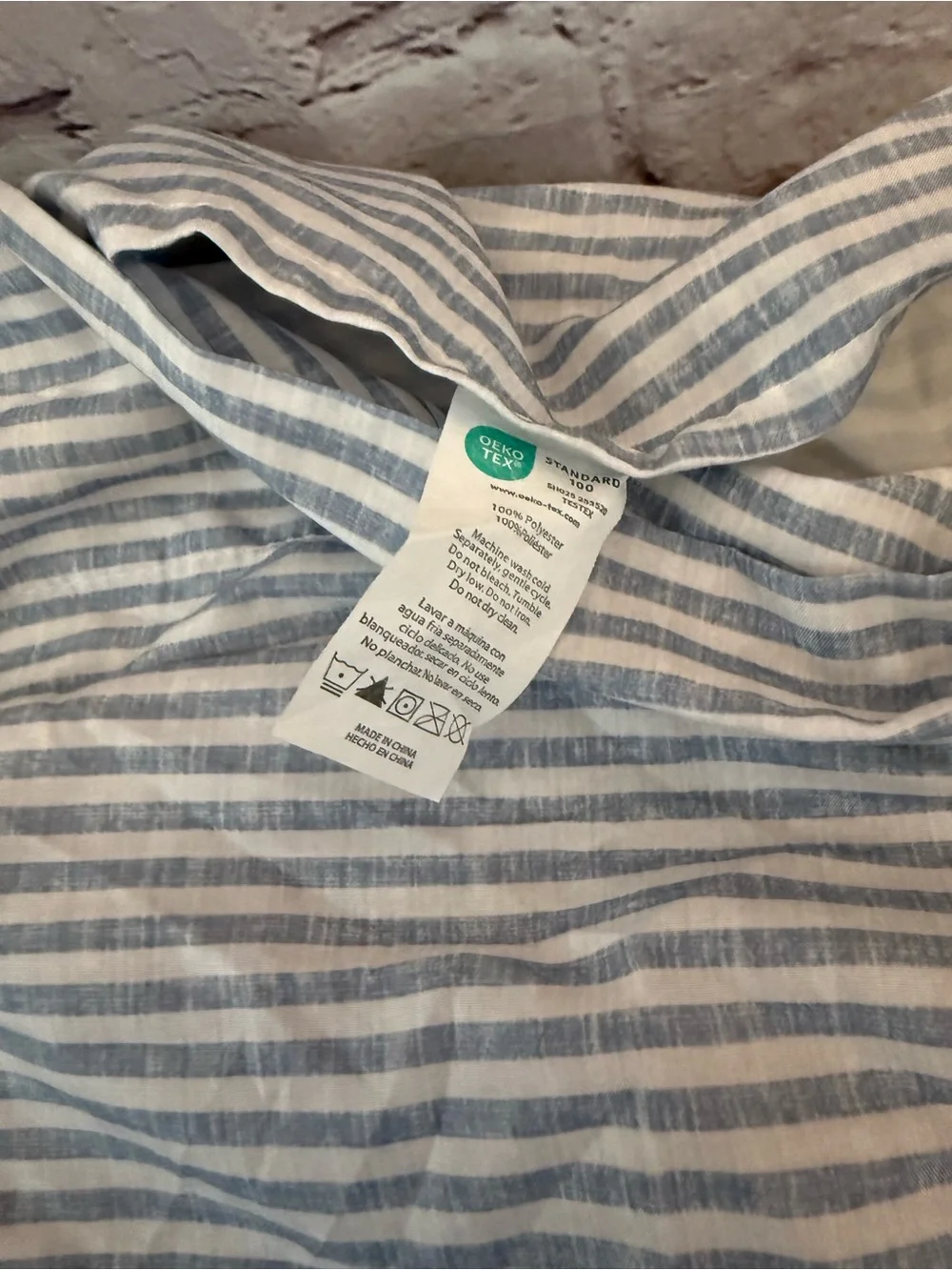 King Polyester Sheet Set - 2 Pillow Cases, Fitted Sheet, Top Sheet Blue and Whit